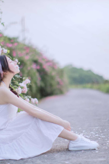 现在和相爱的人在一起吗